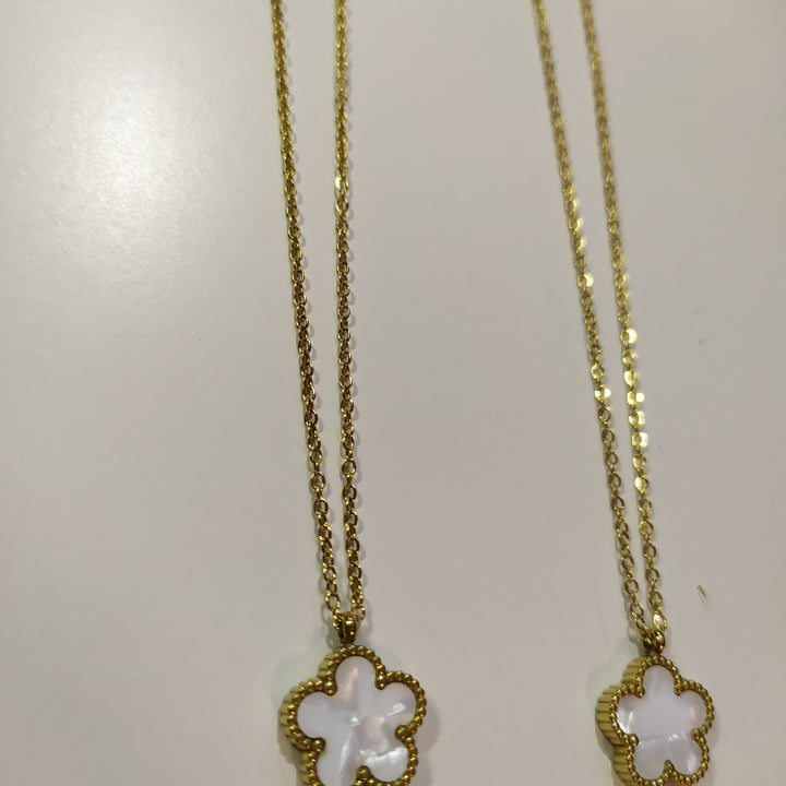 Collar y Aretes Trébol Mágico