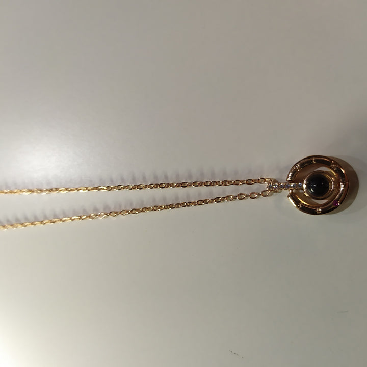 Collar del Amor Multilingüe