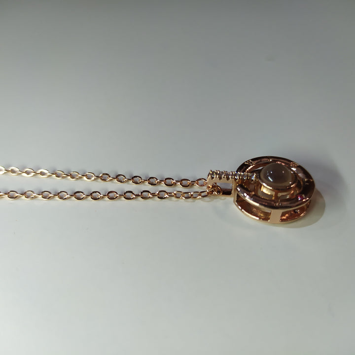 Collar del Amor Multilingüe