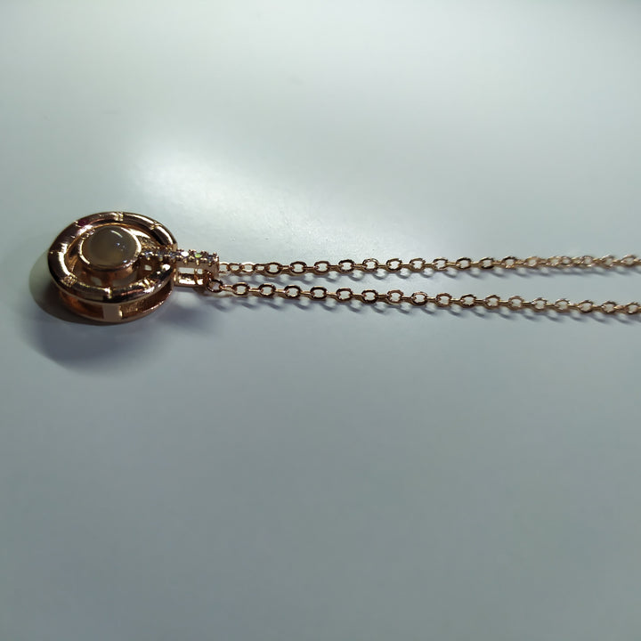 Collar del Amor Multilingüe