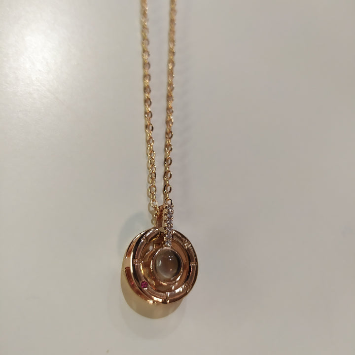 Collar del Amor Multilingüe