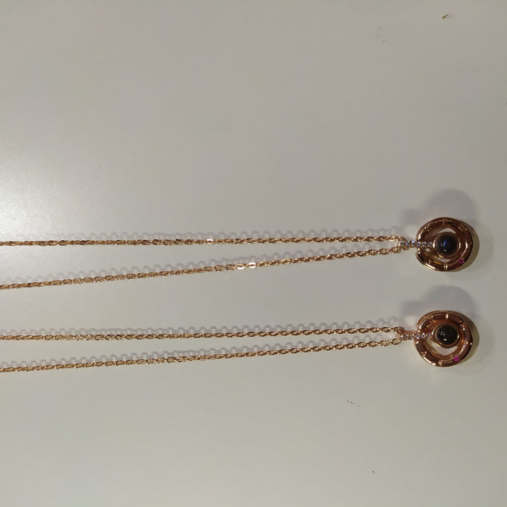 Collar del Amor Multilingüe